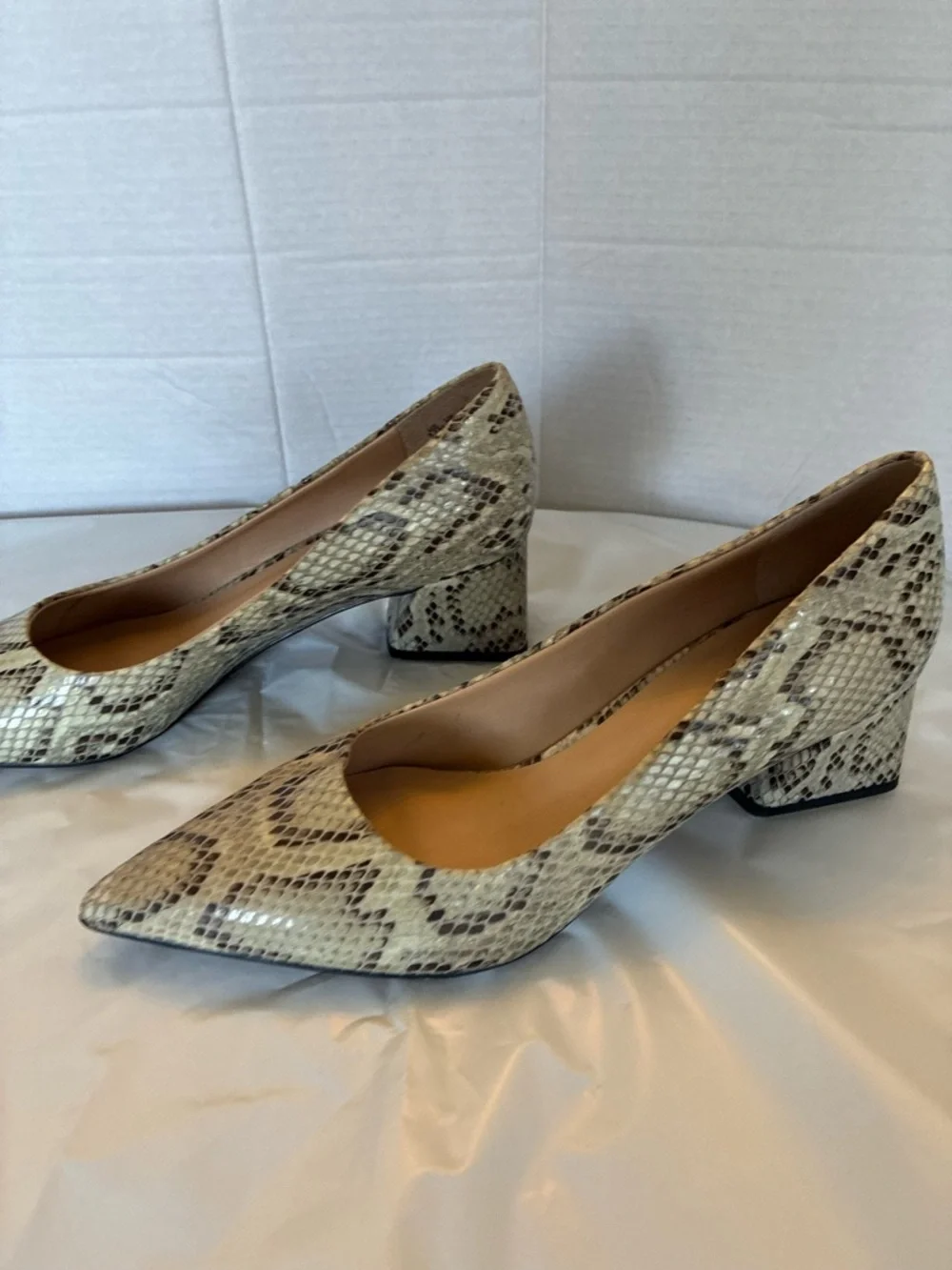 FRANCO SARTO pump romi gray snake print Sz 8.5